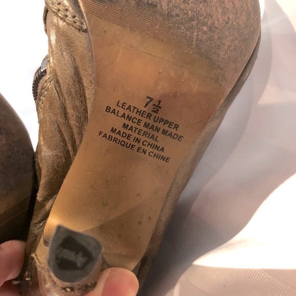 Le Chateau Leather Over the Knee Boots - Picture 11 of 15